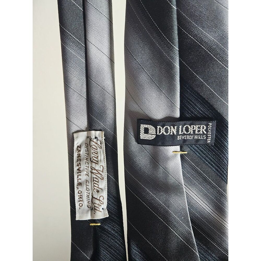 Don Loper Beverly Hills Men Tie Silver Gray Striped Polyester Vintage